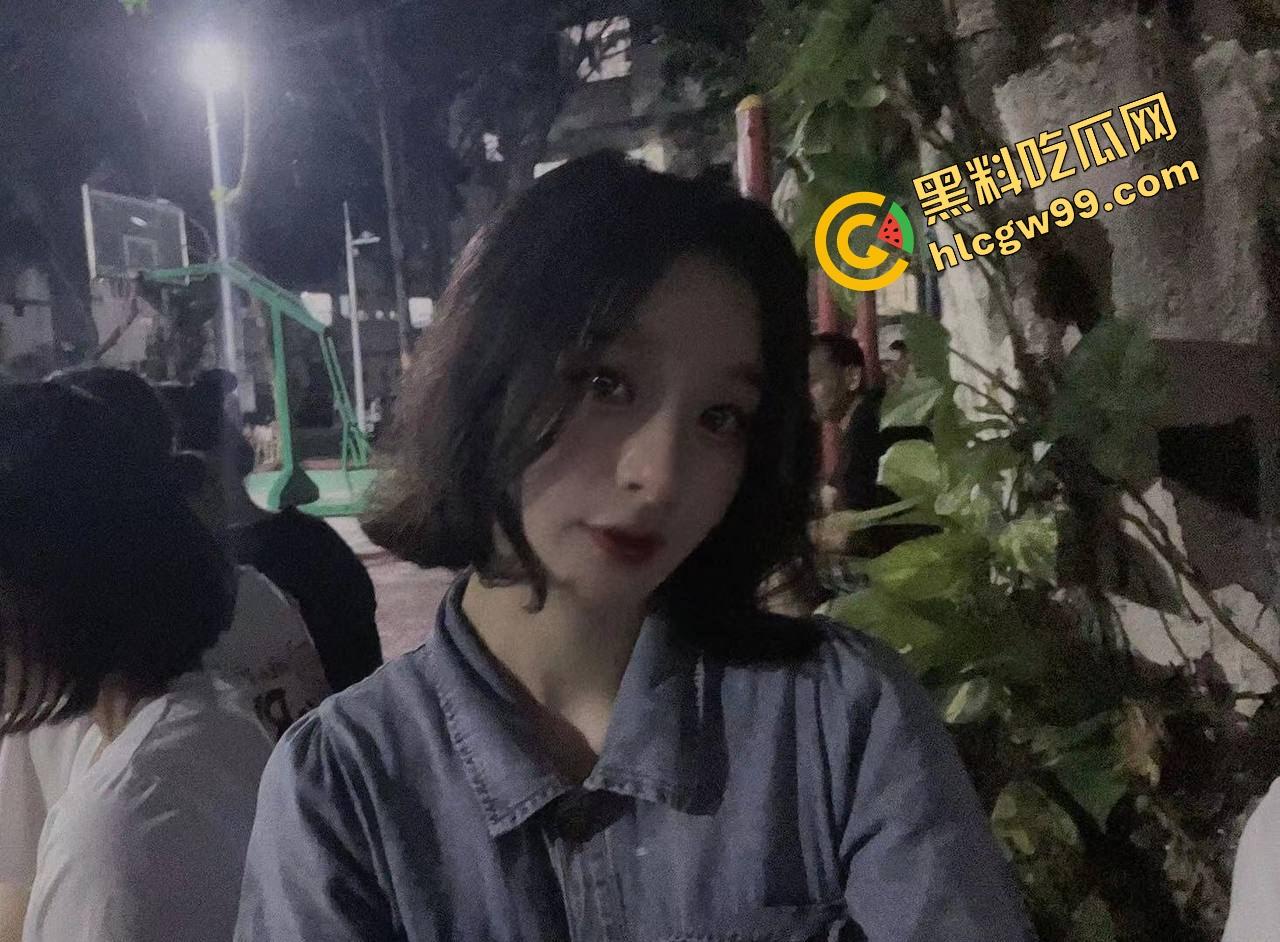 合肥科技职业反差婊骚货【李小雨】假期饥渴床上发骚，露奶露逼淫荡自拍！独家曝光流出！-2