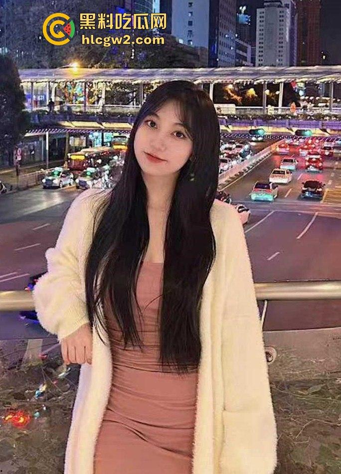 郑州艺术职业大学大长腿模特【宦嘉】酒店遭摄影师潜规则 口爆全程无毛白虎没操到 摄影师哭崩在厕所!-6