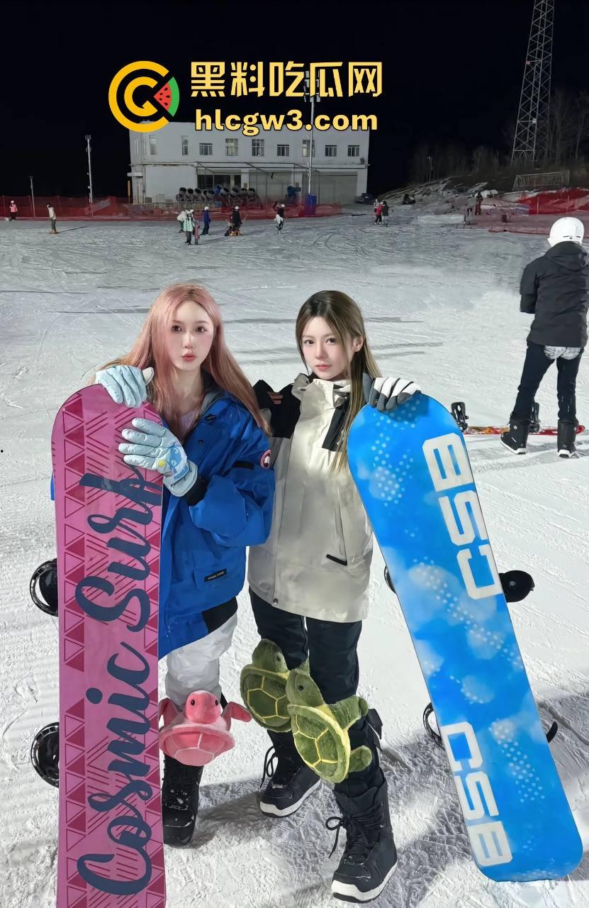 江苏网红脸骚母狗被猛攻！高颜值大胸白皮肤，金主爸爸后入猛操到崩溃，无套中出让沸羊羊心碎直掉泪！-2