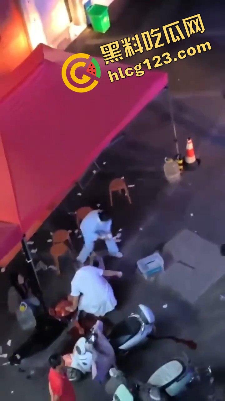 平顶山惊现街头悲剧!宝丰县老汽车站门前情杀,疑似因妻子出轨!-6