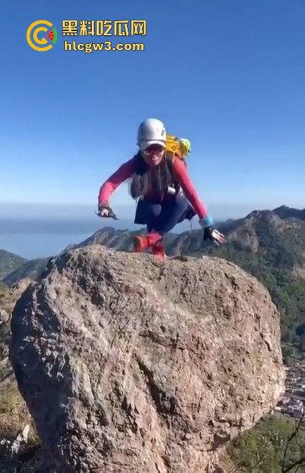 摆拍也要选对地方 女子悬崖边扭腰凹造型,刚摆完S曲线,转头就玩命飞下去!-7