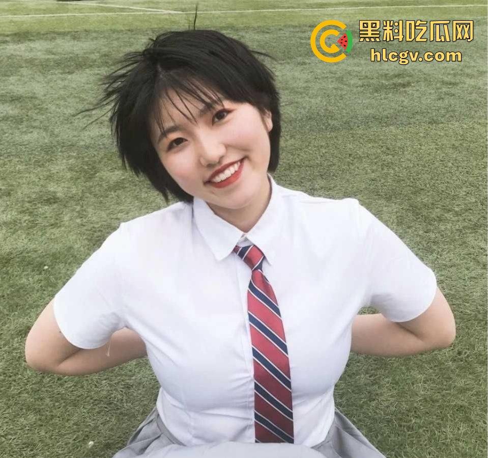 百度云惊现情侣口交后入泄密视频!清纯情侣私下骚得不行,展露隐藏的风骚一面!-3