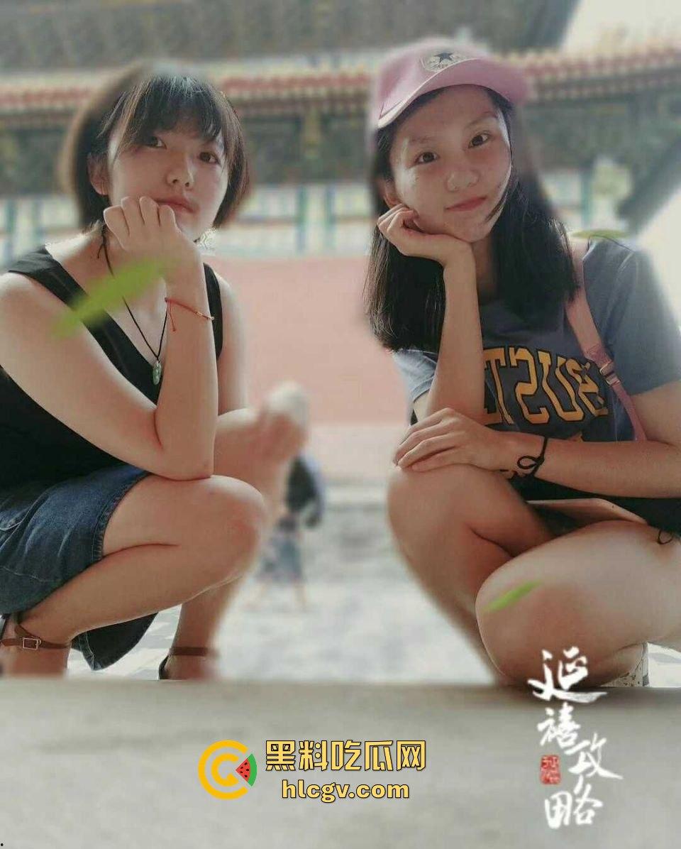 百度云惊现情侣口交后入泄密视频!清纯情侣私下骚得不行,展露隐藏的风骚一面!-4