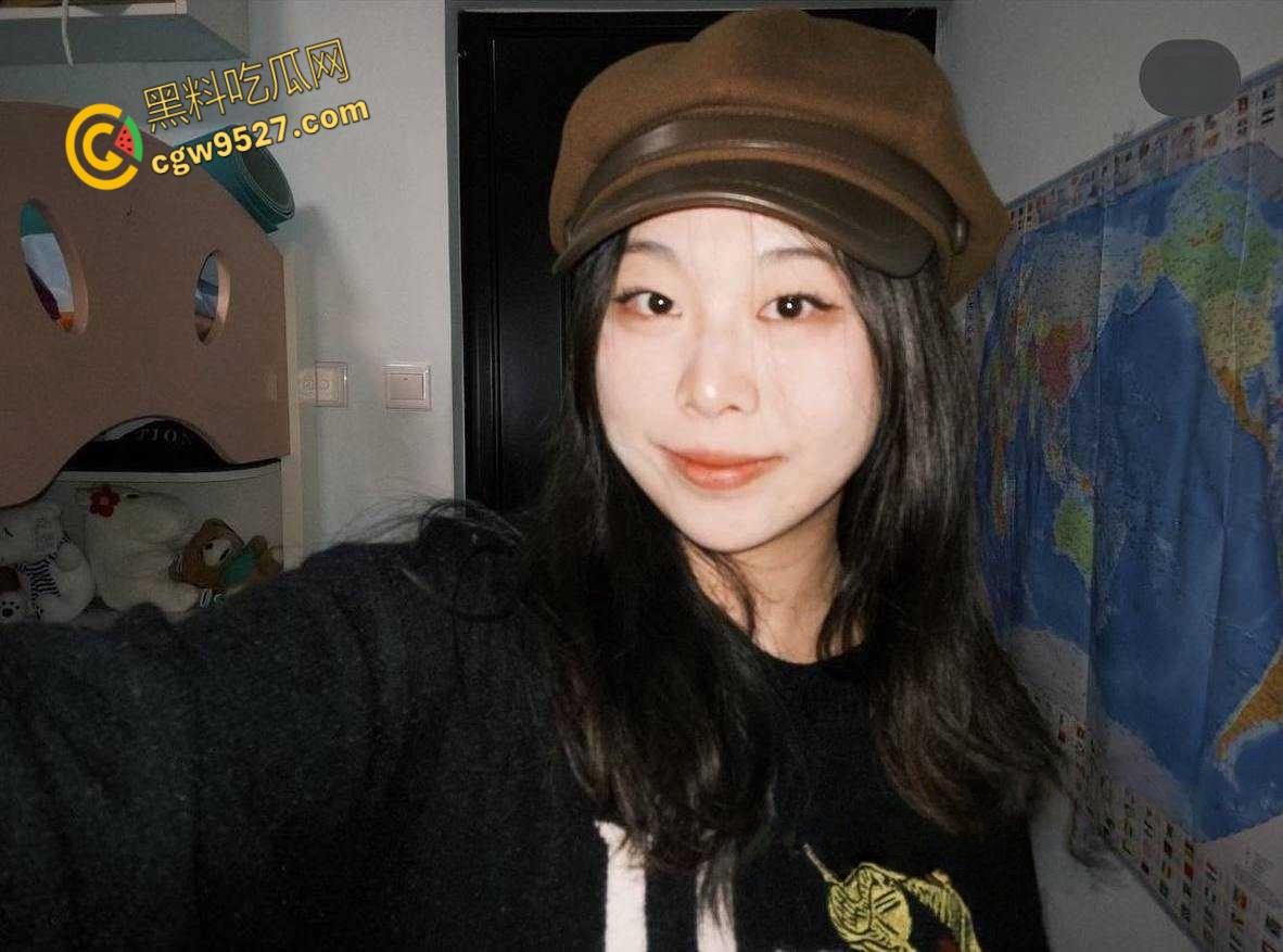 福建师范大学音乐系【叶欣怡】,专约高端局,普通渣男看不上要约就约网红,这大奶子梦中炮架啊!-4