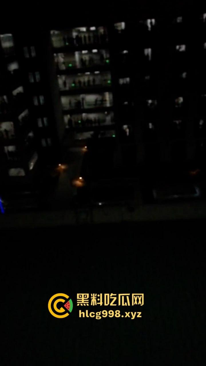 柳州机电一学生跳楼自杀 现场视频揭露真实原因 竟是连裤衩都赔干净了？？-6