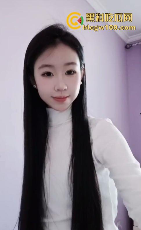 赤峰二中反差婊【杨诺海】表面学霸，背后骚浪不堪，分手后渣男曝光不雅视频敞腿自慰震惊全校！