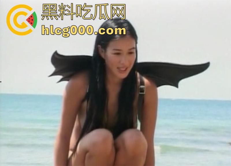 曾经校园女神【钟丽缇】,竟主动下海拍摄全裸写真,细腰肥臀奶大饱满,拍摄花絮珍惜资源流出!-13