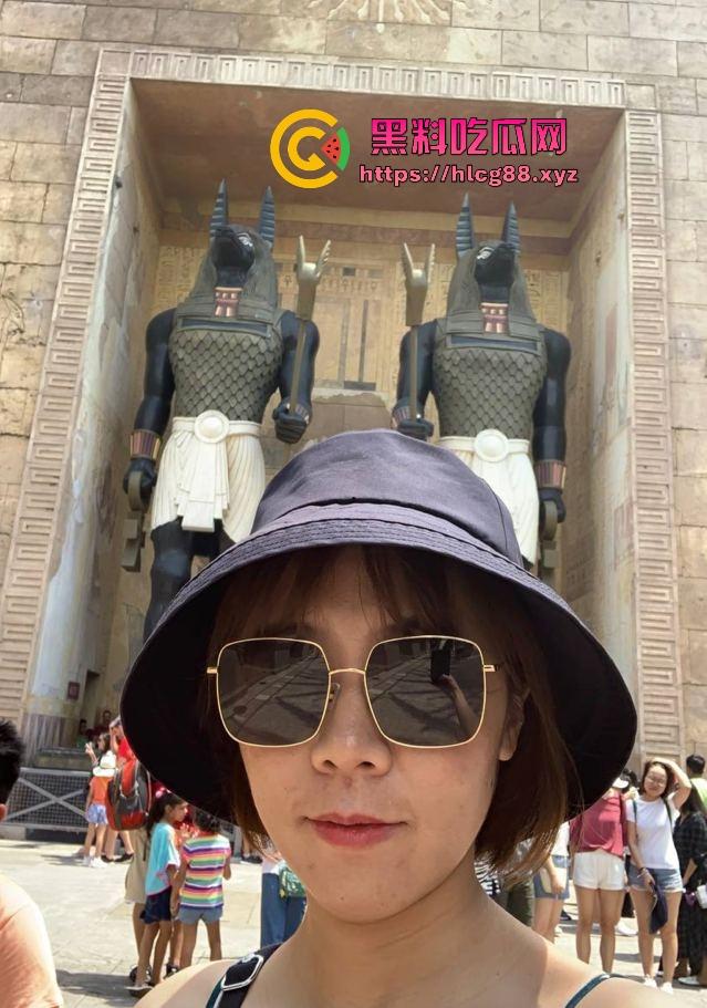 南京雨花区少妇『孙芳莎』偷情初体验，老公出差不在家住她家操她三天，客厅餐厅到处内射打卡！-3