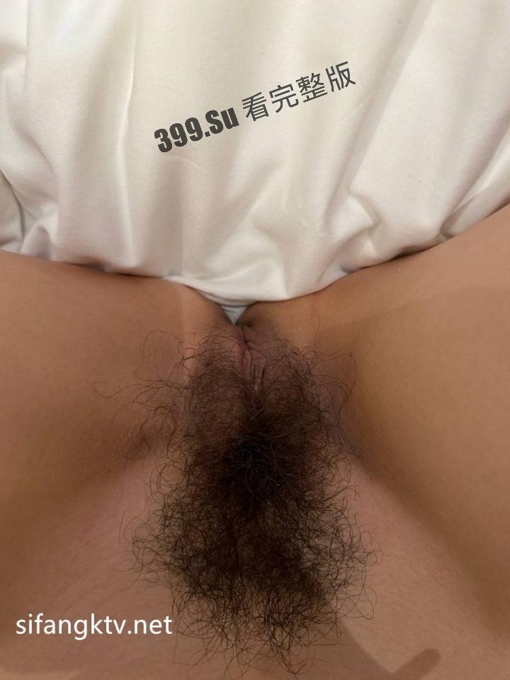 武汉中南民族大学 大三极品反差婊吕依静 人美胸大 伴游约炮只需包吃包住包游玩 根本不收费 超级实惠且服务卖力-10