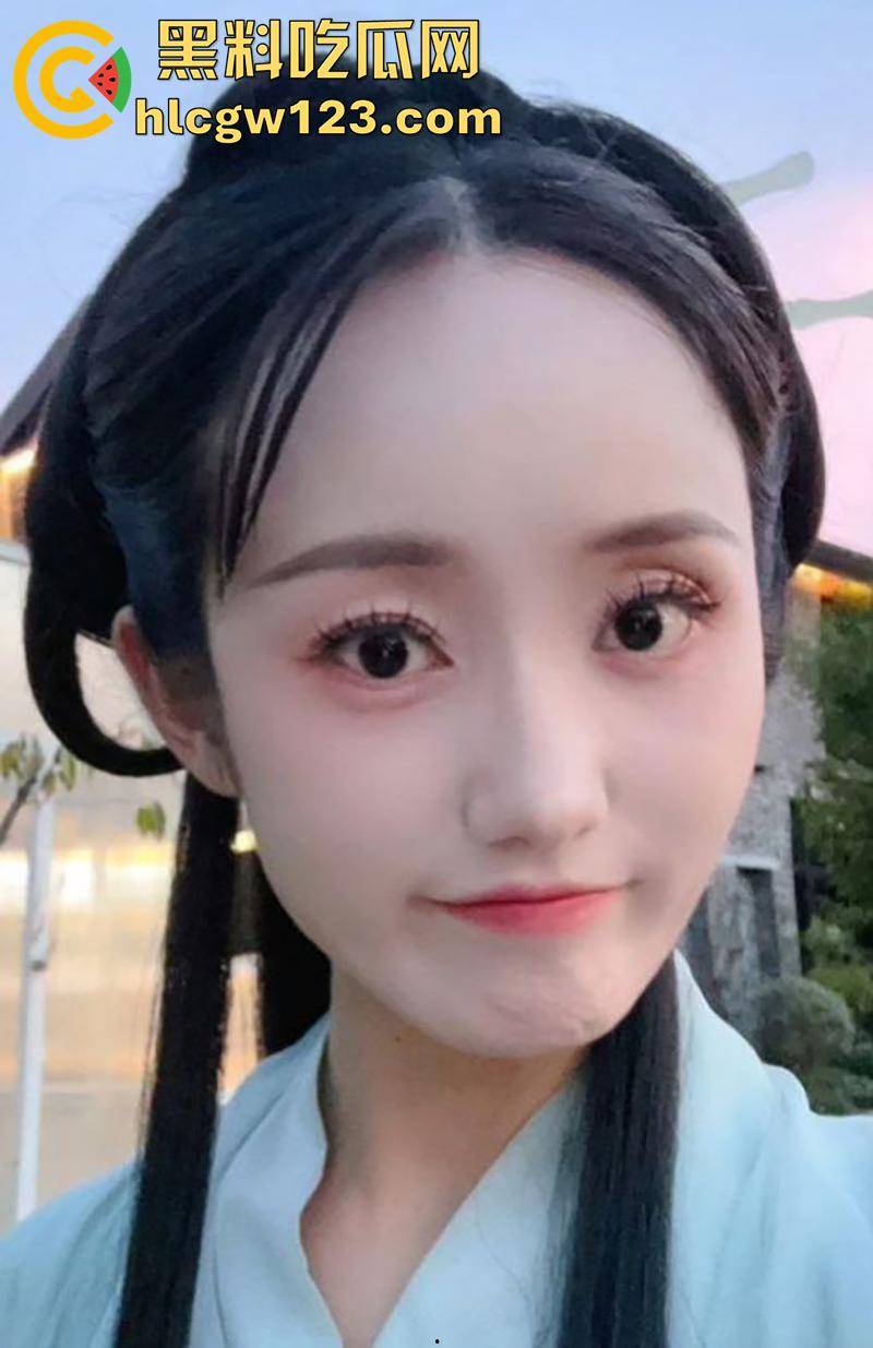 石家庄西苑小学,语文老师母狗【张倩】,清纯颜值母狗媚黑婊,被男友发现约炮视频,还和黑人操过!-2