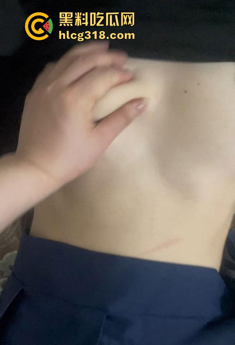 海角社区【朋友的妹妹】JK嫩妹不穿内裤色诱 欲火攻心大力狂插白虎蜜穴!-8