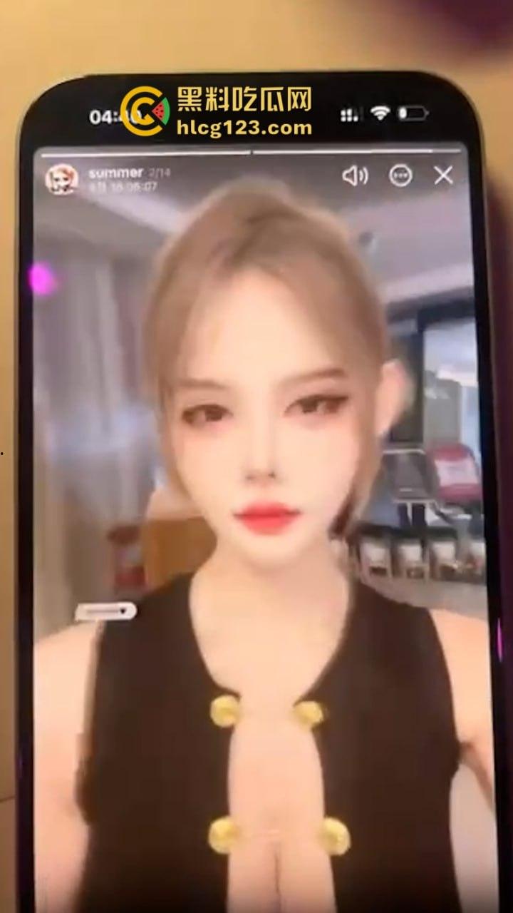 “再也不吃鸡巴了!”陪酒妹深夜出台被玩吐 同情又想笑 妹子有点可怜了-1