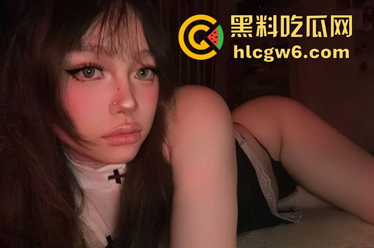 陕西母狗【王梓芮】19岁二次元嫩妹 欧美妆修女服cos 道具自慰玩弄骚穴 顶级身材诱人之极!-6