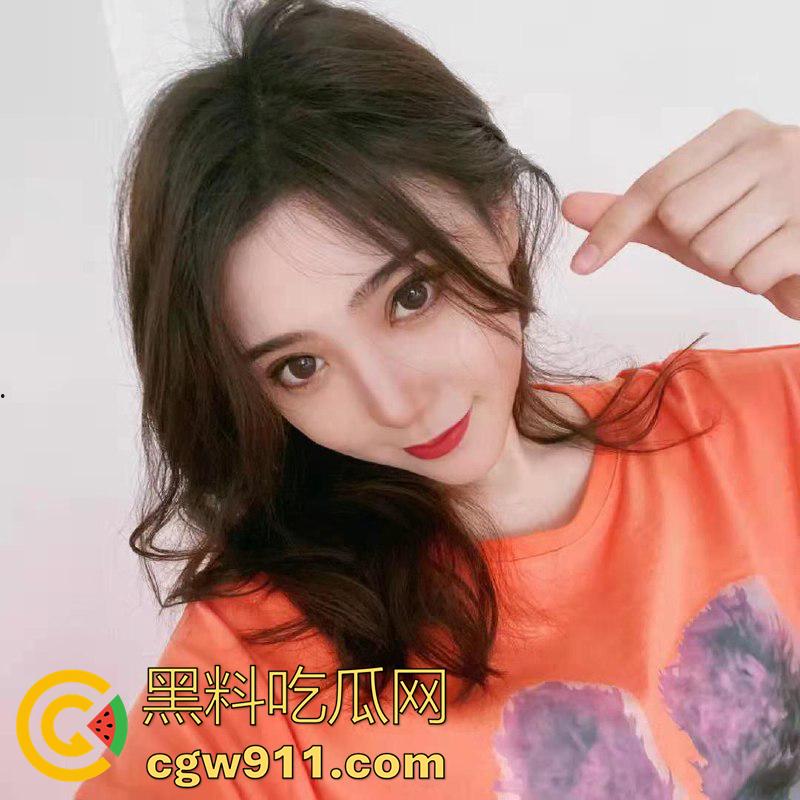 辽宁锦州平面模特【王馨迪】,身材超赞的极品美女,车震口爆内射菊花和3p都玩过,真是反差到极致了!-1