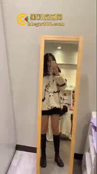 湘潭大学高颜值清纯女大【颜幂语】自慰视频流出，骚货露脸自慰小穴十分有看点！-2