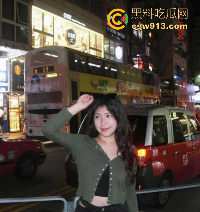 香港医学大学【李咏媚】校外兼职车模被金主相中,重金拿下调教,后入暴操肥臀细腰,道具开发肛穴!-7