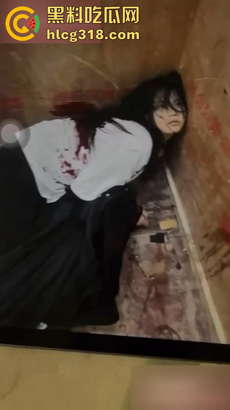 因爱生恨怒捅女友20多刀,四川广元职高小伙唐强,因女友出轨化身刀仔,手机录下女友倒在血泊中!-10