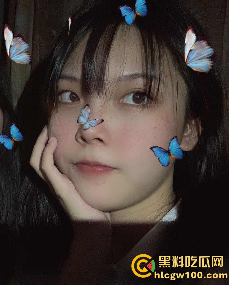 深圳女高清纯反差妹妹【张颖】 ,打飞机口爆技法娴熟,撅屁股被插是尽显风骚-3