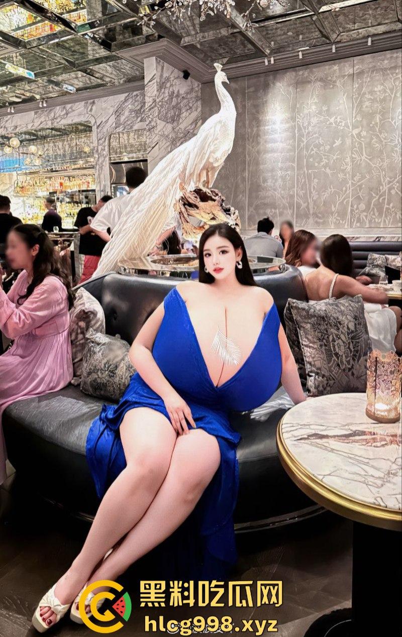 全屏都是奶!微密圈【波波安吖】巨乳女王豪乳横扫屏幕前的你-3