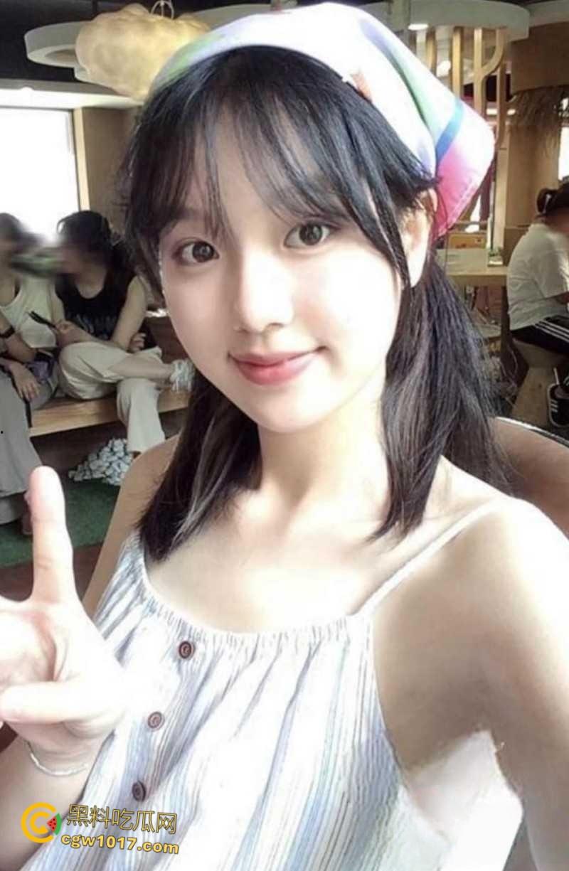 四川成都中医药大学【满雨涵】,天生母狗奴性十足,为取悦男友宿舍情趣白丝自慰,胴体白嫩娇喘诱人!-3