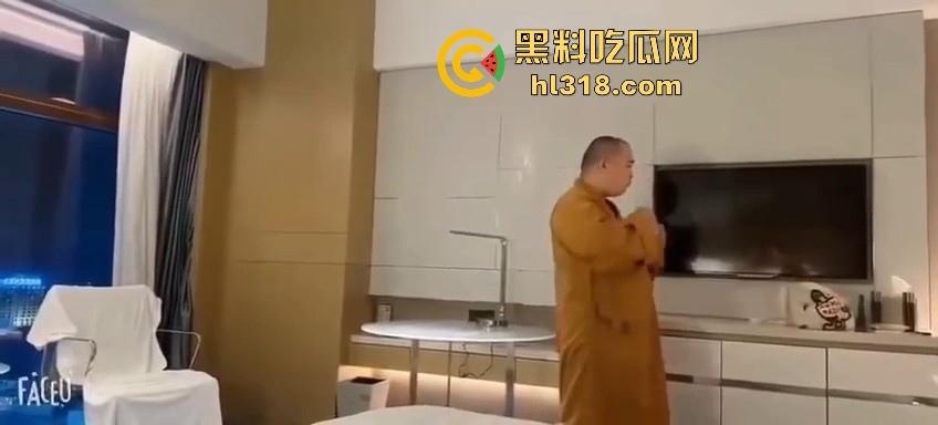 佛组佛渡天下,慈悲为怀,大师就拿下体给你开个光,保你以后出入通畅,细水长流,阿弥陀佛!-5