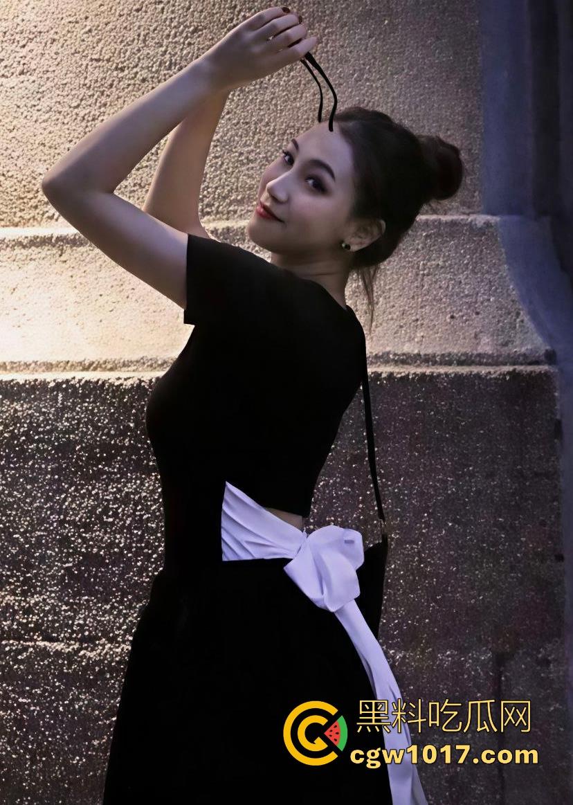 神秘穆斯林少女做爱视频曝光,曾经以为最保守的中东女人,没想到是最骚的,骑乘吐舌熟练的让人惊讶!-1