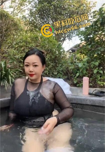 快手36D巨乳熟妇【金惠芸】福利泄露,榜一大哥独享骚浪自慰骚秀,大奶子够味到炸裂,吸一口都能噎死你!-4