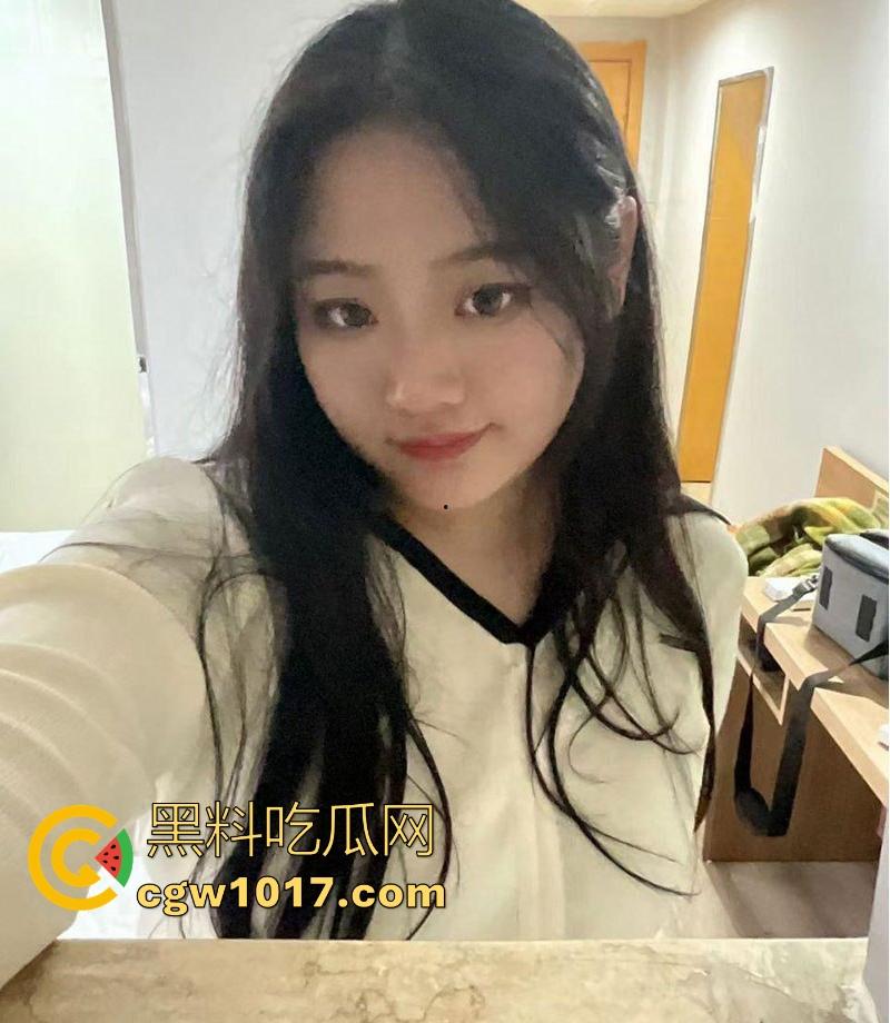 网聊约炮奶子大到夸张,超爱cosplay极品坦克bbw,敢露脸拍巨乳嫩逼,线下真实猛操,狠狠把她征服!-4