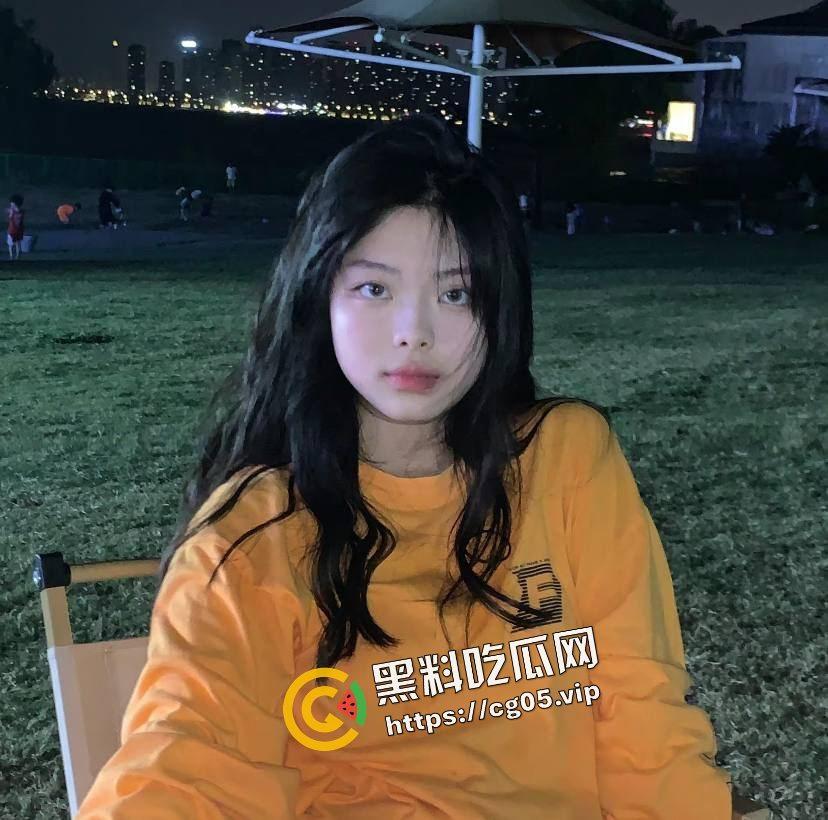 常熟理工大学【刘欣】 私密视频被男朋友跟其他渣男互换 被曝光是被长期包养的母狗-2