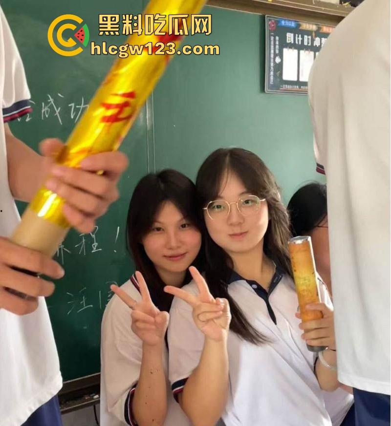 广东汕头城郊学校【姚瑜玲】性爱视频流出 蕾丝情趣内衣诱惑 男友后入打桩狂干 淫叫不断!-3