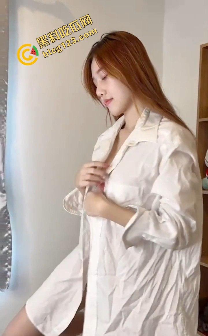 OnlyFans网红NDREAM嫩穴粉嫩,私拍啪啪口交大秀,场面火辣吃鸡不断!-4