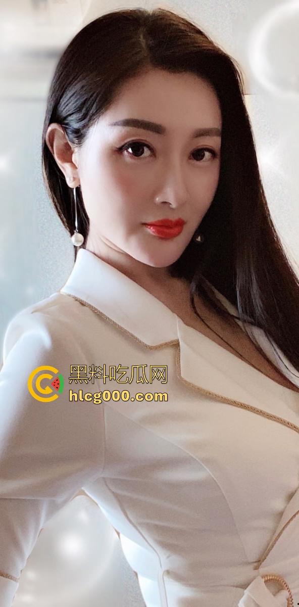 海角乱伦大神【相依为命的母子】新作！强上多年跟爸爸离婚的妈妈，那种乱伦禁忌的快感，极其刺激！