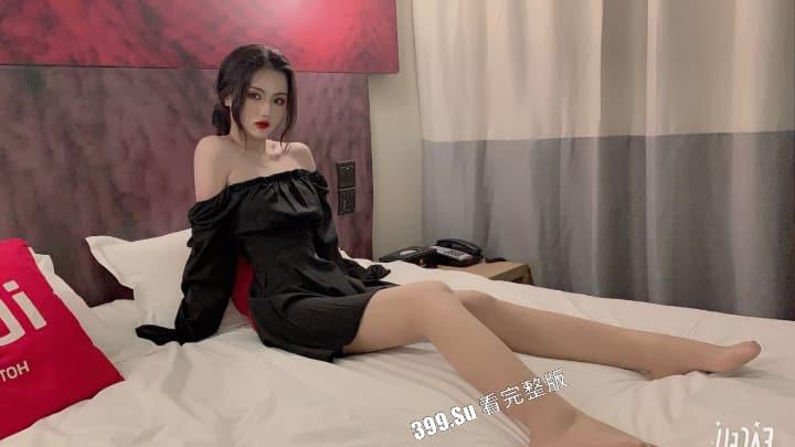 上海极品模特主持人 何姗姗 拍私房照被摄影师 PUA,疯狂吃鸡无套后入翘臀,模特界又多了一只母狗-4