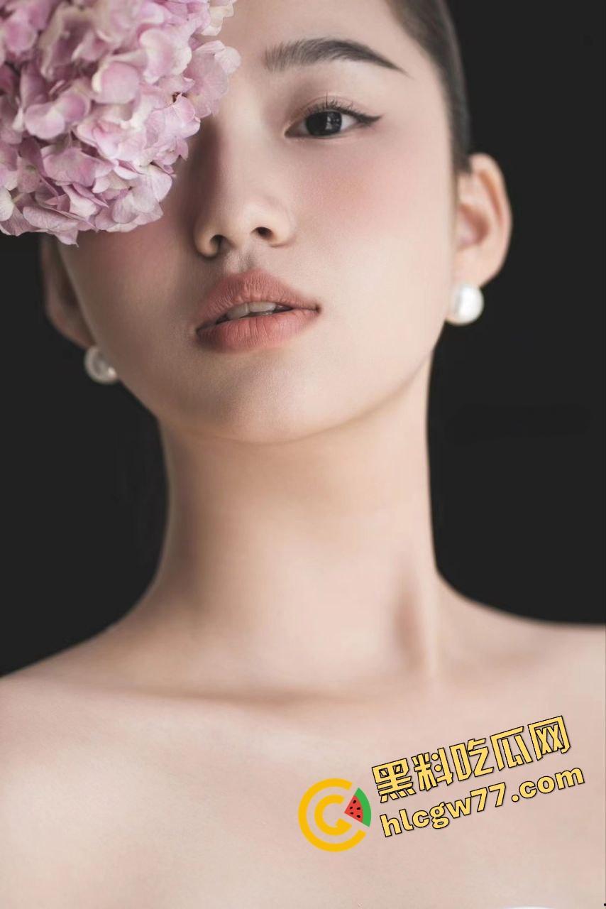 南阳『孙艺欣』浓眉大眼颜值拉满,宿舍偷拍流出,小母狗本性爆发,一晚被操7次还求再来!-13