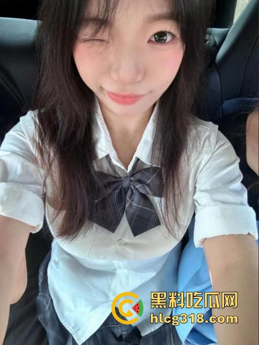 浙江理工学院【林筱沫】性爱视频曝光!勾引健身教练 大胆健身房后入 清纯反差小骚鸡!-3