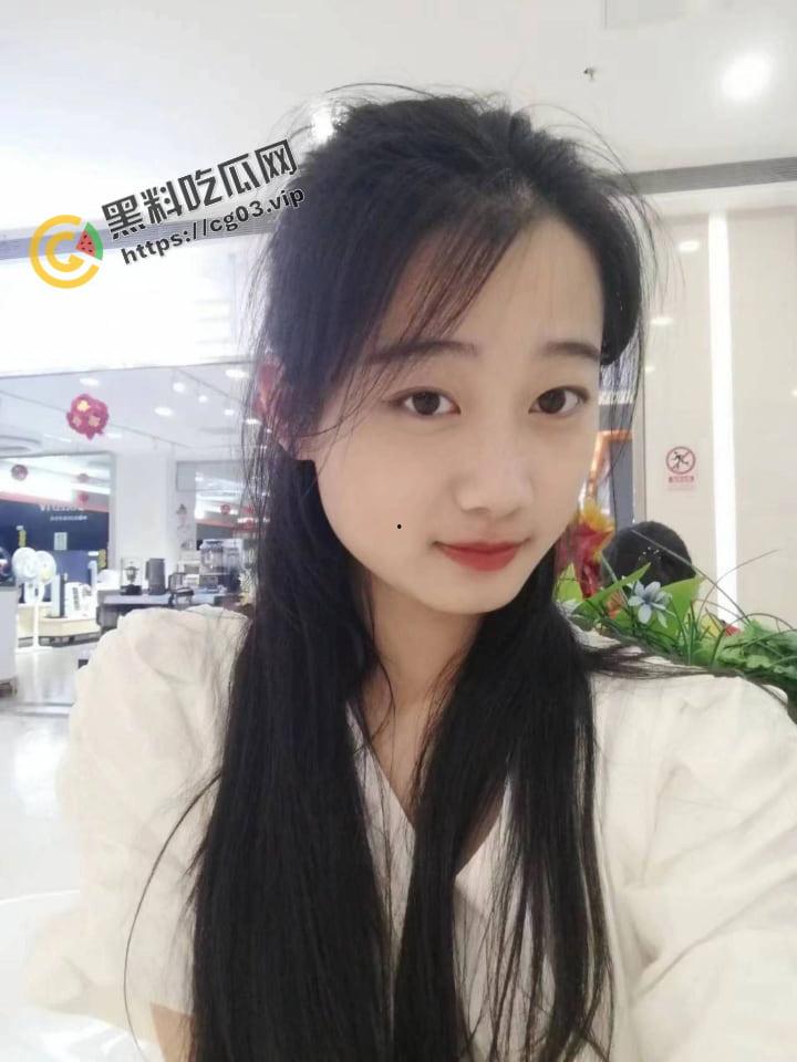 清纯反差婊骚货女友 经常和别人约炮 出轨 偷情 被现男友投稿曝光-8