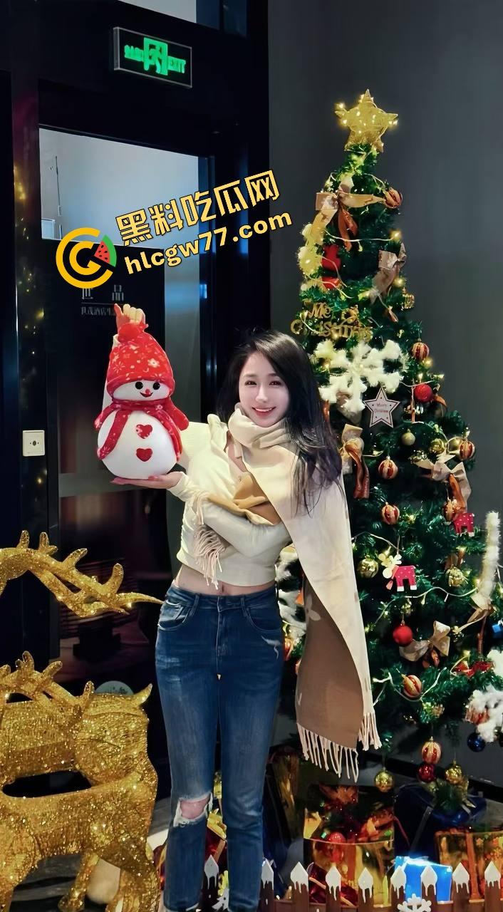 四川成都接盘侠实录,小哥花十几万彩礼娶到陪酒按摩母狗,婚后才发现床上骚得像老手,翻聊天记录全崩!-3