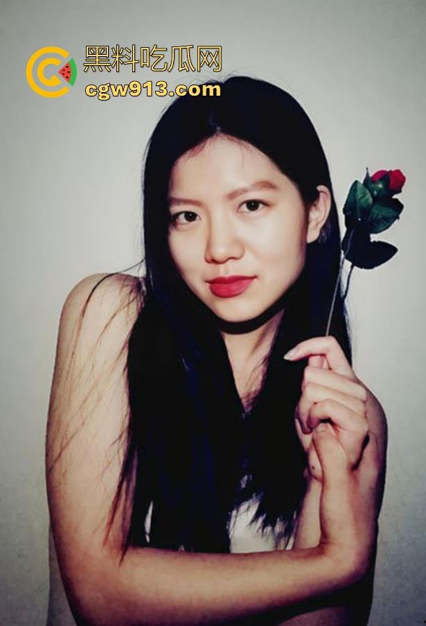 湖南文理学院【林琳】文史新闻专业清纯乖乖女,丝袜真空勾引体育男友做爱,猛烈打桩帮她止痒!-2