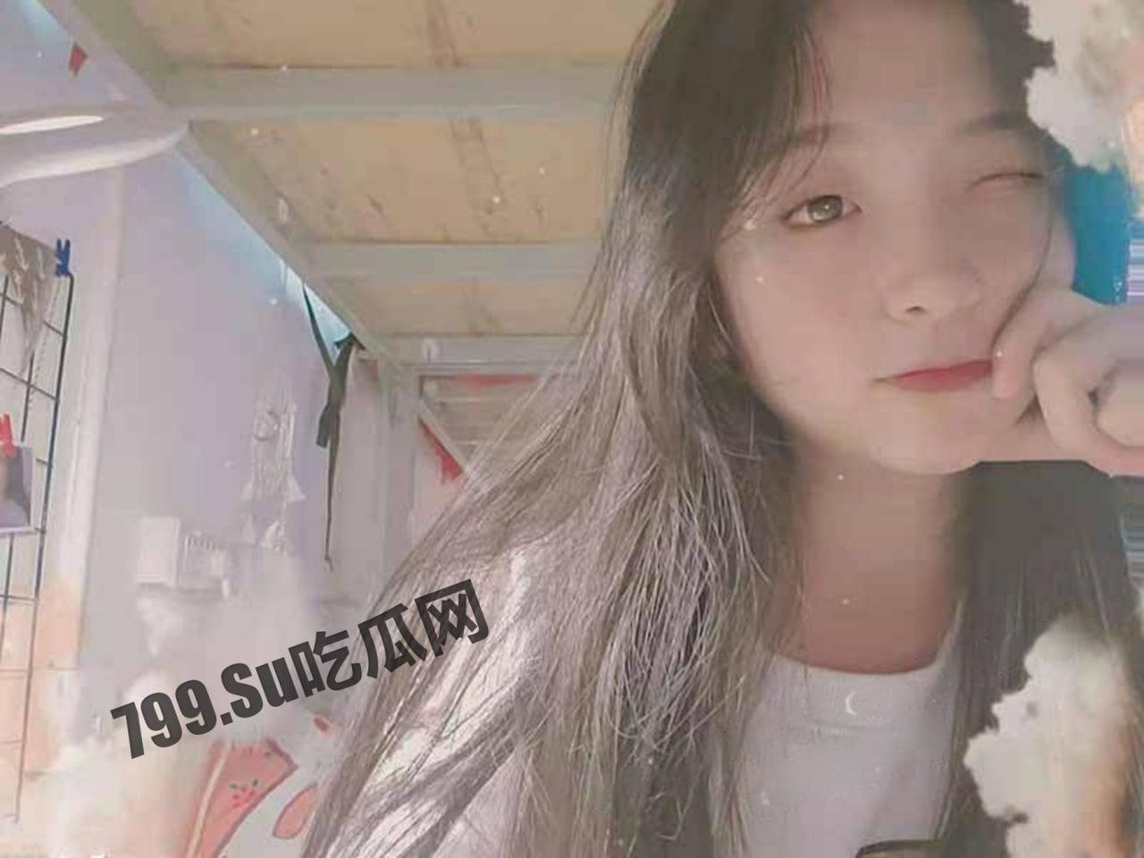 郑州师范学院 超嫩学妹 极品反差自拍 宿舍露脸自慰 厕所啪啪