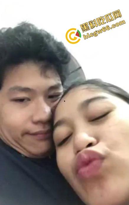 缅甸7.7级地震摇不停,小情侣硬操不怂,浴室口交无套后入颜射一条龙,地塌也要爽翻天!-1