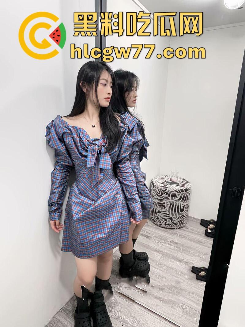 独家爆料 浙江无锡科技职业学院【方诗蕊】私密照流出 口交深喉技术爽翻男友 无套猛烈抽插校花叫不停!-1