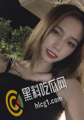台湾身材火辣的漂亮妹子 为男友录制的大尺度露脸掰穴揉奶自拍视频竟被前男友出售!-4