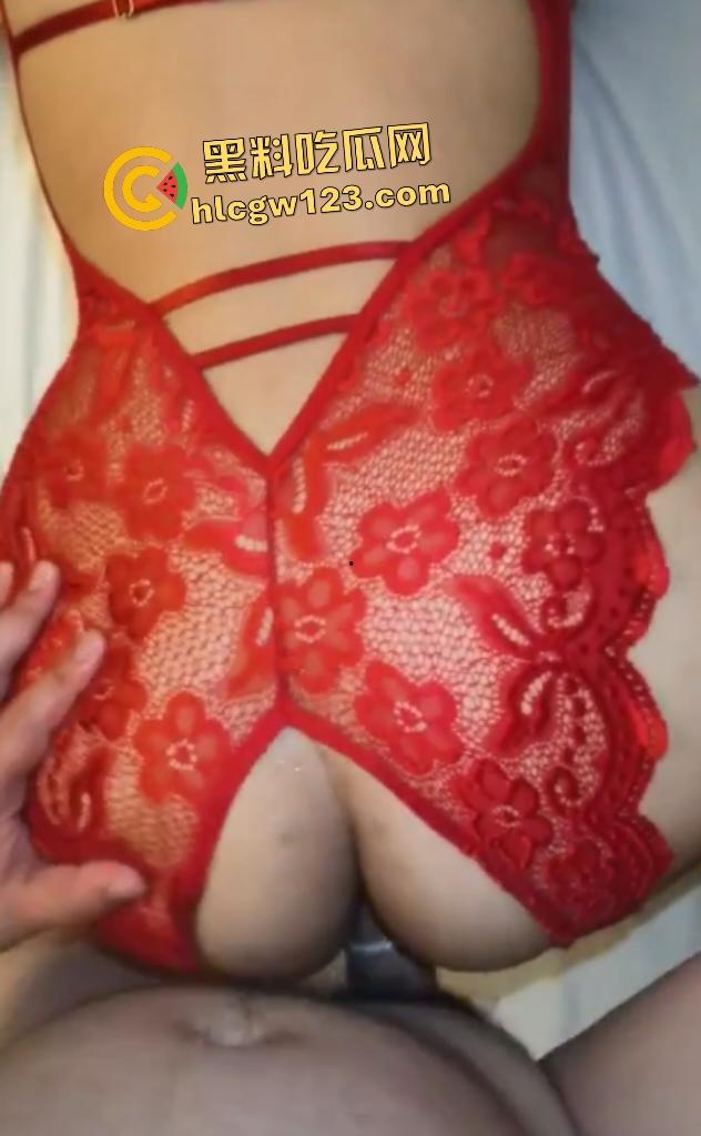 肥胖儿子【吴贵】高考后狂干亲妈骚乱!肚子大短鸡巴太小惨不忍睹射精!-8