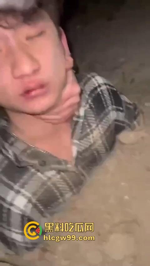 河北精神小伙直接把人埋土里玩活埋,现实版黑社会上演,影视剧诚不欺我,宇将军后继有人!-2