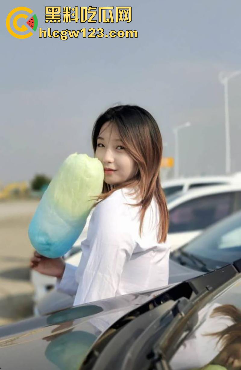 曝光长春性奴母狗【辉夜姬】,背着男友当肉便器,经常群p已千人斩,炮机狗笼喝尿滴蜡相当炸裂 !-2