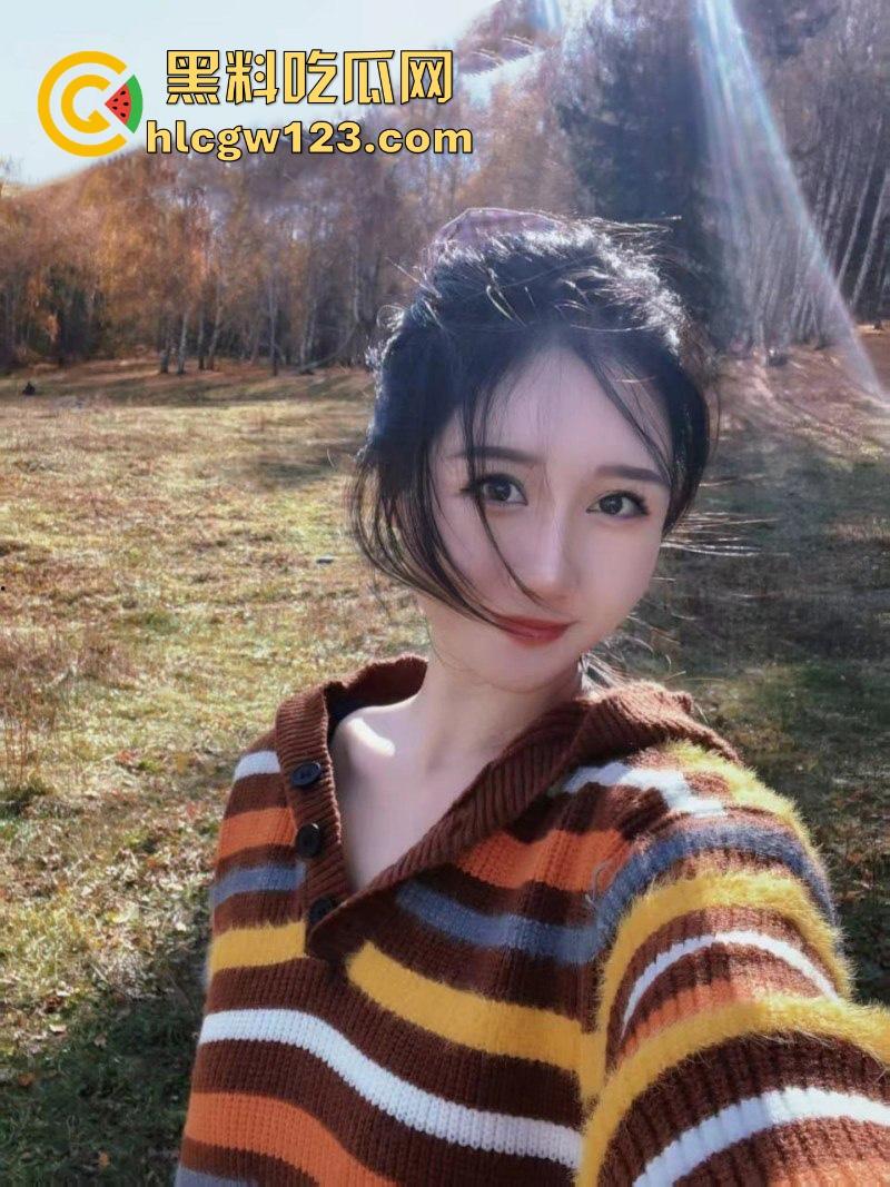 乱伦大神 我的长腿嫂子丝袜控 趁家里没人与嫂子翻云覆雨 情趣装肛交 爽到嫂子直呼要被撑爆！-2