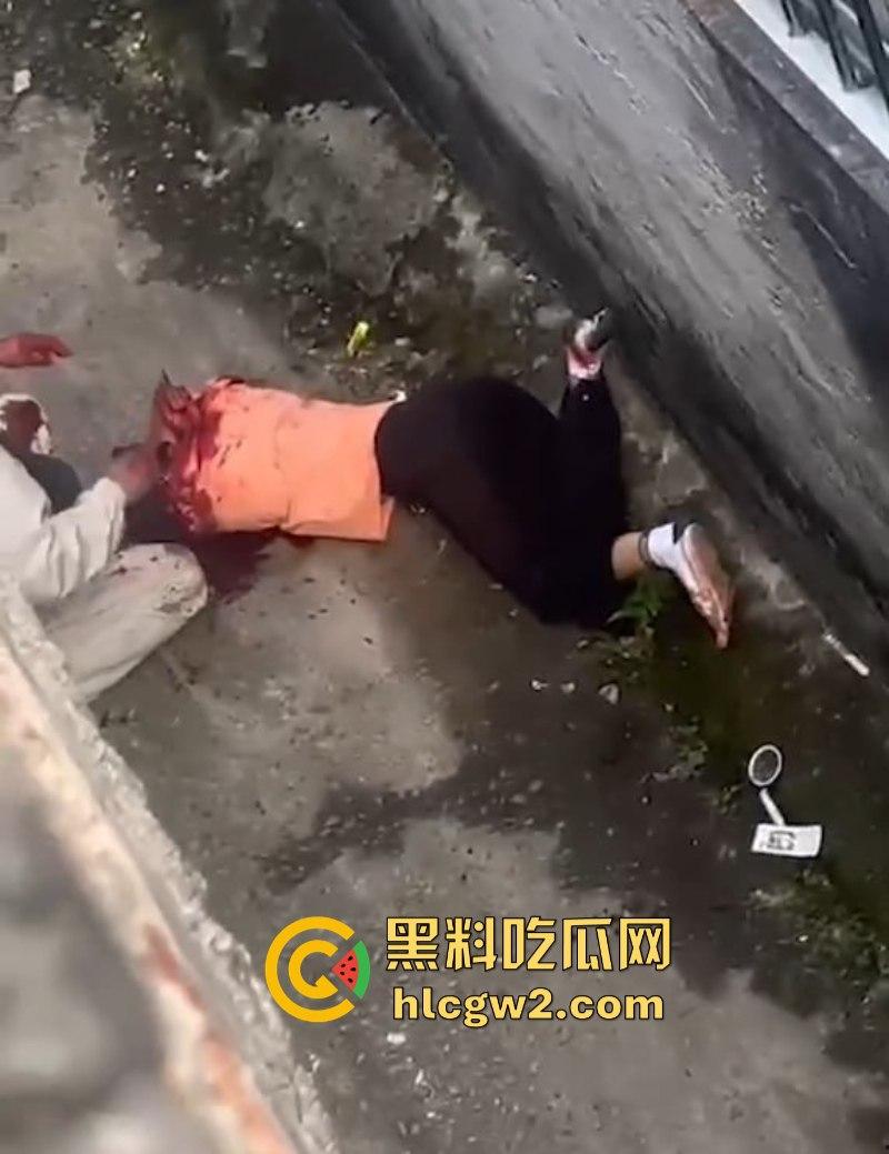血腥慎入!潮州朝安东二光辉幼儿园附近 发生持刀杀人事件 一女子当场死亡!-5