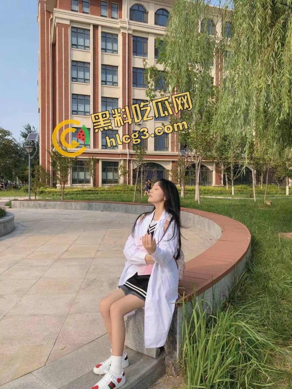 济南齐鲁闷骚母狗『袁倩倩』淫荡性爱视频泄密流出!刺激对白诱人射-2