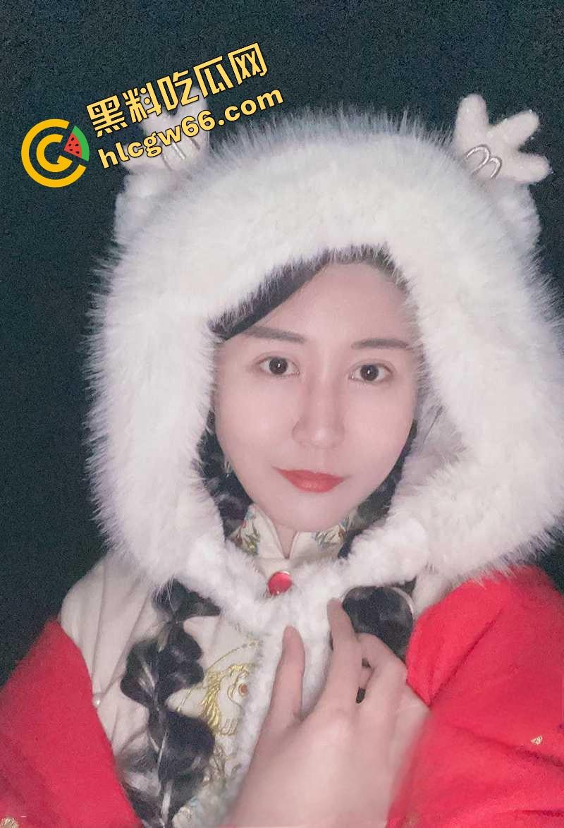 郑州美女DJ【吴曼嘉 】开房全程被操爆无套内射,小穴无毛浓精横流,渣男边操边骂她是浪狗!-3