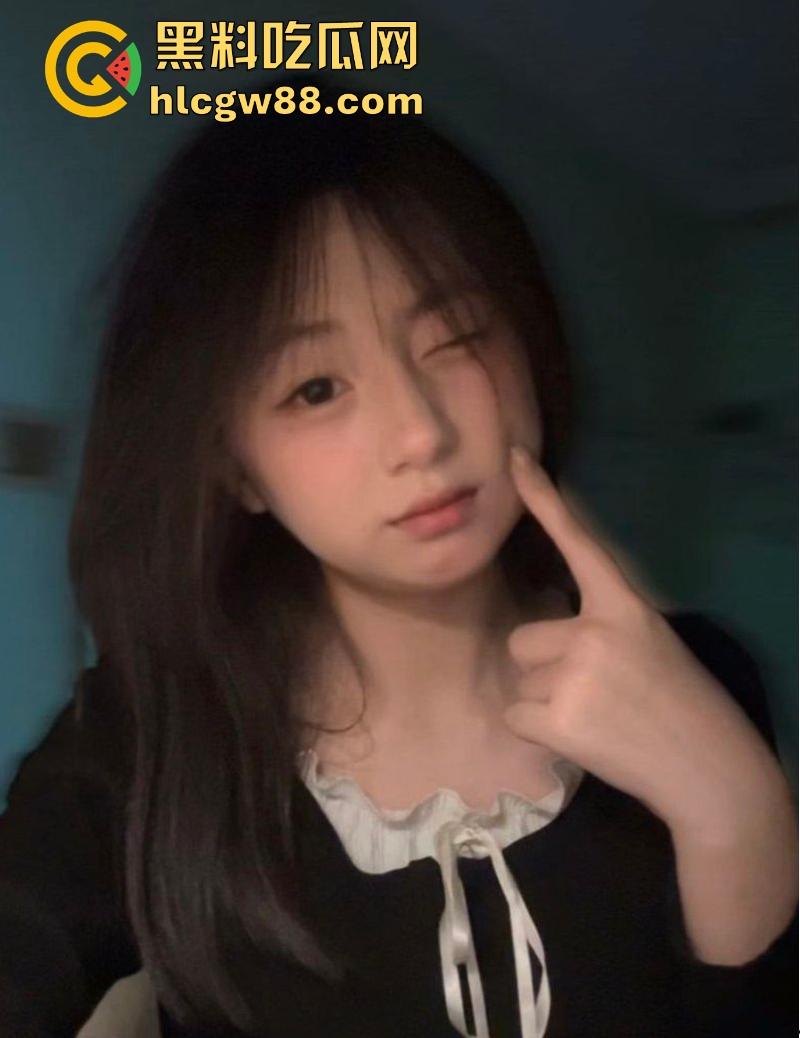 内蒙古学生妹【徐元彤】身材性感美乳饱满粉嫩 私下却是个性瘾骚逼 外围做爱视频流出-1